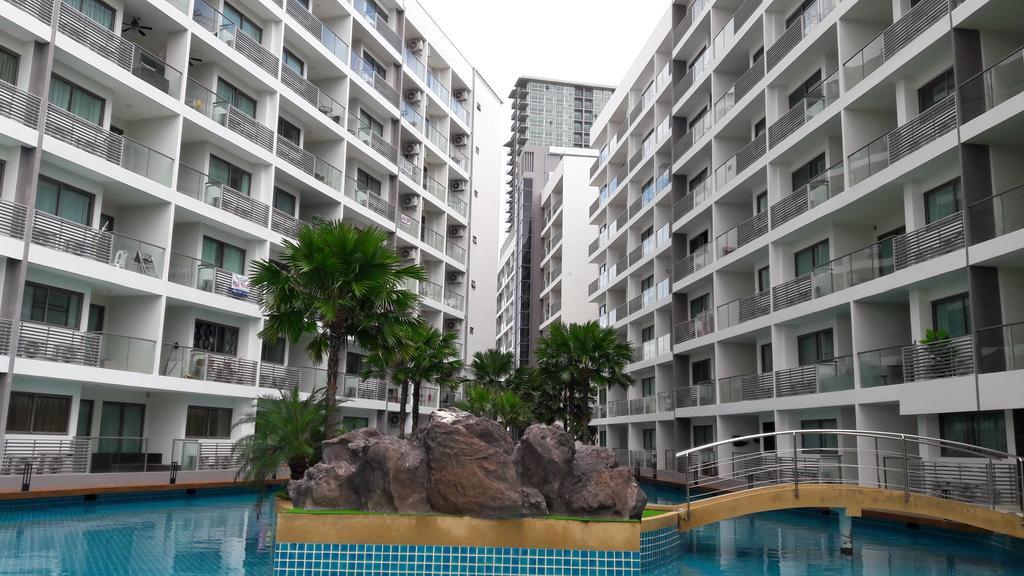 Laguna Beach Resort Pantai Jomtien Bagian luar foto