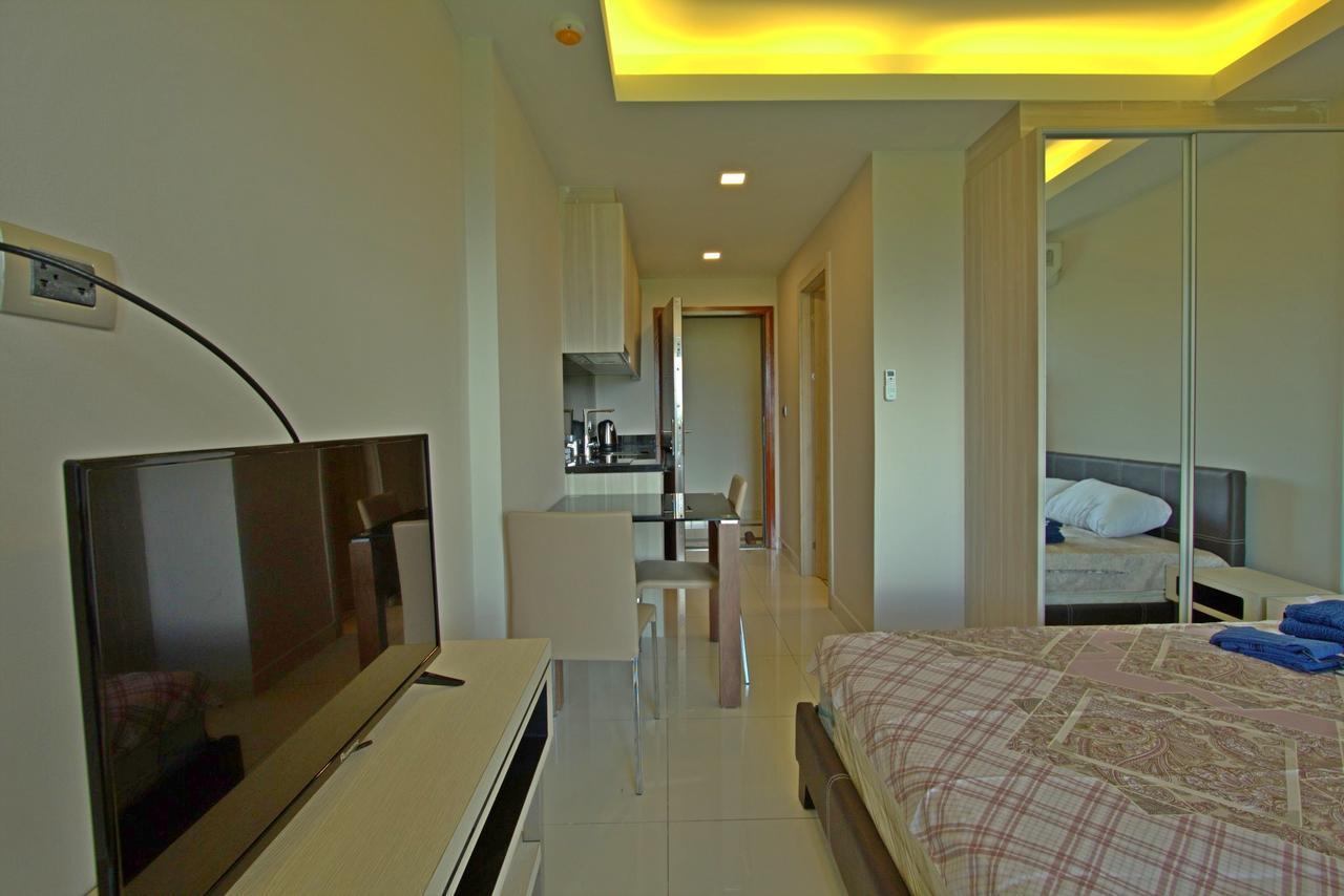 Laguna Beach Resort Pantai Jomtien Bagian luar foto