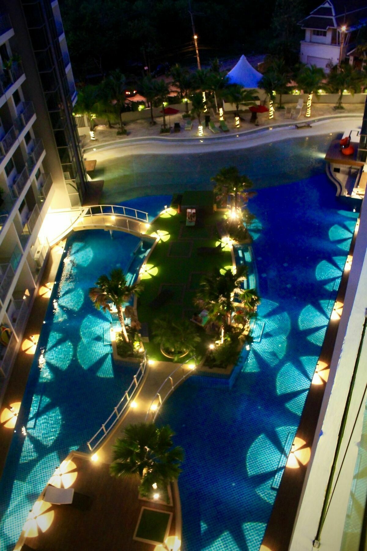 Laguna Beach Resort Pantai Jomtien Bagian luar foto